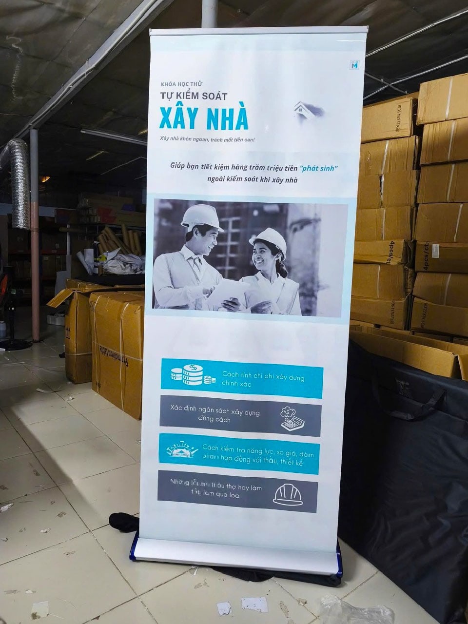 In standee quảng cáo – In đẹp, dựng nhanh Standee Cuon Hao Hoa 1 Mat1