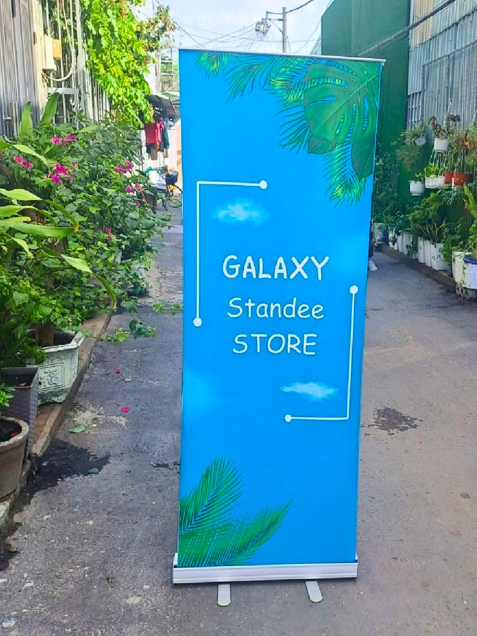 In standee quảng cáo – In đẹp, dựng nhanh Standee Cuon Nhom Cuong Luc 1 Mat10