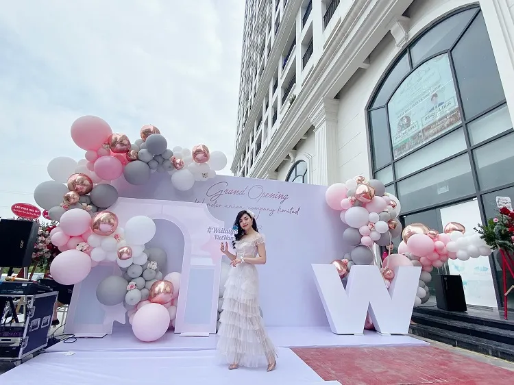 In backdrop sự kiện – In khổ lớn sắc nét thi cong backdrop 8