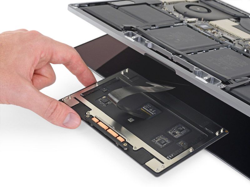 Top 9 Địa Chỉ Sửa MacBook Uy Tín Nhất Tại TP.HCM 3. www.dichvuinnhanh.com