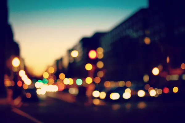   Ánh đèn thành phố tạo nên bokeh đẹp mắt
