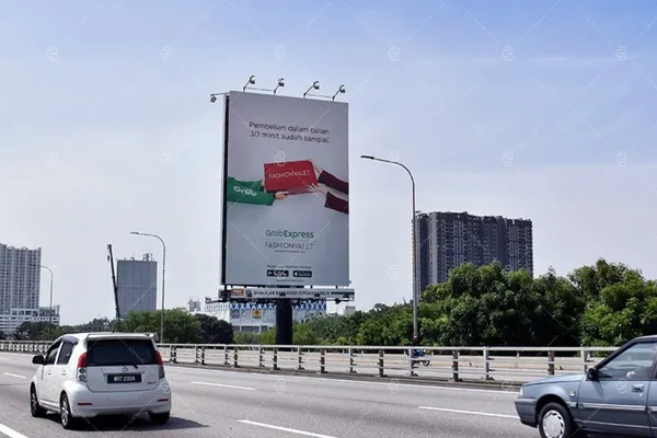 quảng cáo billboard