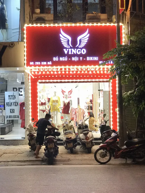 Biển quảng cáo shop thời trang Vingo
