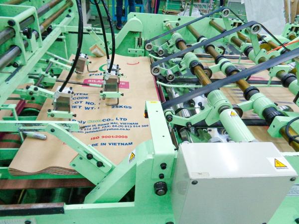 Túi giấy đựng quà tặng đẹp và thân thiện với môi trường