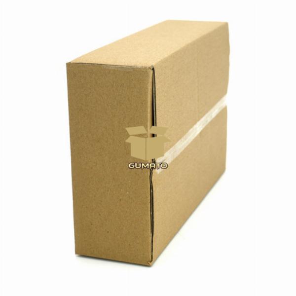Kệ để đồ nhỏ xinh xắn làm từ bìa carton, trang trí hoa văn trang nhã, nhiều ngăn nhỏ tiện dụng.
