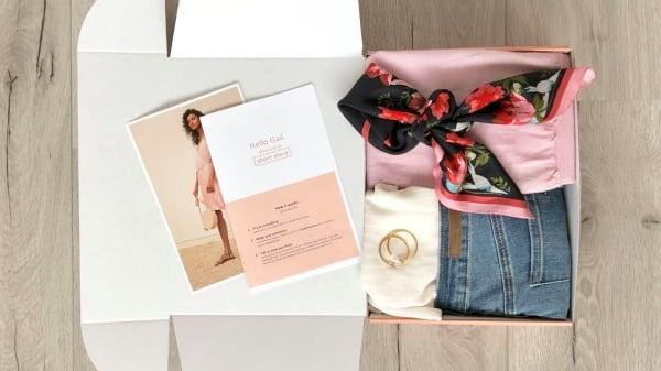 Thiệp cảm ơn kèm mã giảm giá, voucher khuyến mãi cho lần mua tiếp theo