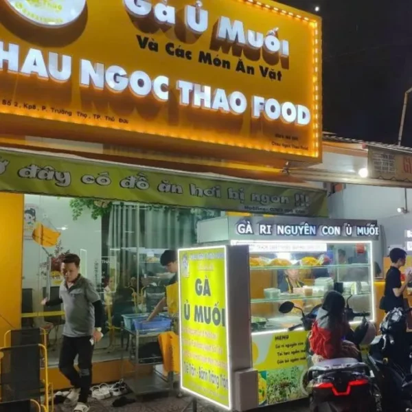 Bảng Hiệu Mica – Thi Công Nhanh Bảng hiệu mica trong là lựa chọn lý tưởng cho những không gian yêu cầu sự tinh tế, sang trọng
