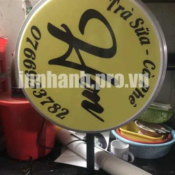 Hộp Đèn Mica Hút Nổi Hộp đèn hút nổi đẹp