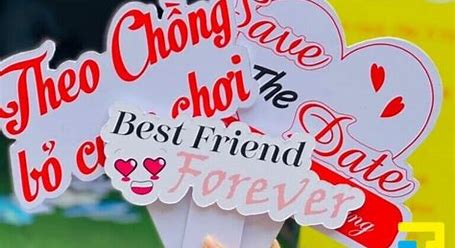 mau hashtag cam tay innhanh.pro .vn32