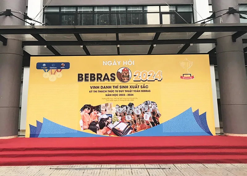 Backdrop su kien 23