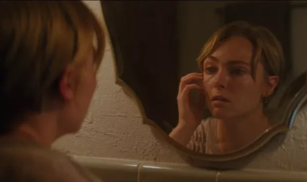 Các phim và chương trình truyền hình có sự tham gia của Annasophia Robb AnnaSophia Robb trong vai Summer McBride trong cảnh phim Rebel Ridge 2024