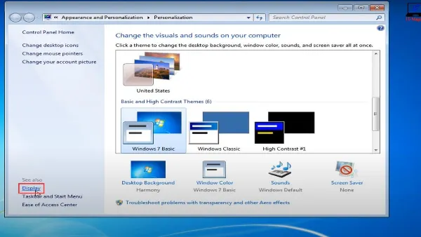 Cách khắc phục màn hình laptop bị thu nhỏ 2 bên đen đơn giản Bước 2: Nhấp chọn 'Display' trong cửa sổ Personalization của Windows 7/8.