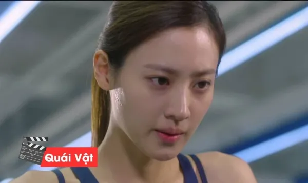 Claudia Kim trong một cảnh phim truyền hình tâm lý giật gân Quái Vật