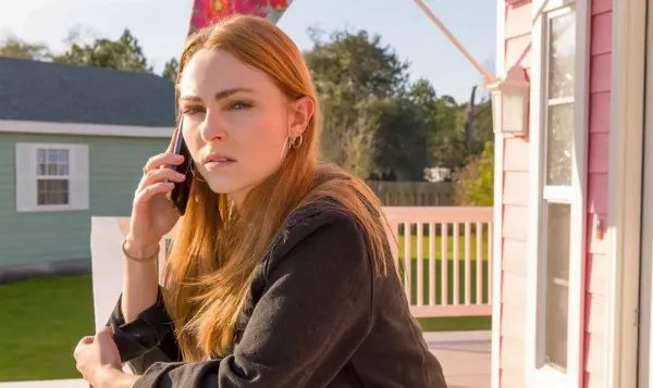 Các phim và chương trình truyền hình có sự tham gia của Annasophia Robb Joey King, Patricia Arquette và AnnaSophia Robb trong series The Act 2019