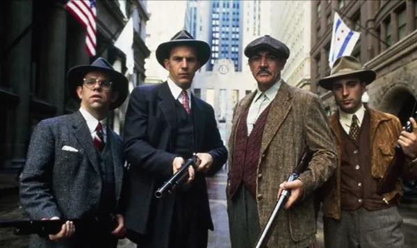 Kevin Costner trong vai đặc vụ Eliot Ness phim 'Không Thể Mua Chuộc' (The Untouchables)