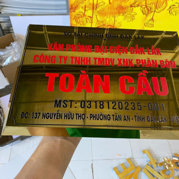 Biển tên công ty đẹp bien cong ty 16