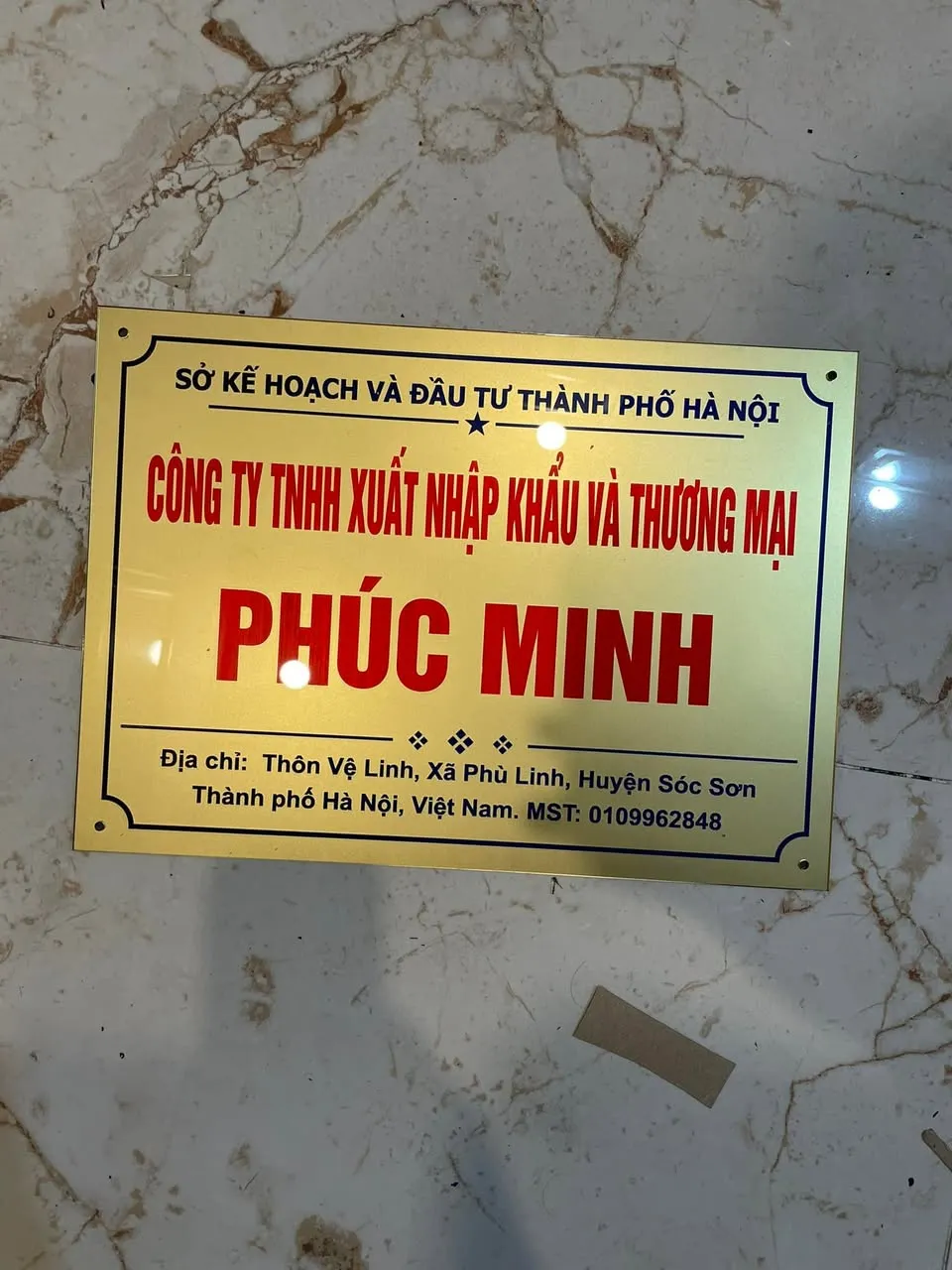 Biển hộ kinh doanh mica và alu 20x30cm bien cong ty bien ho kinh doanh 9